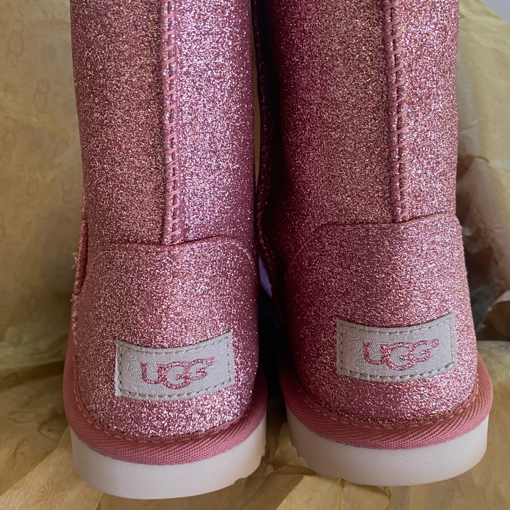 UGG Classic Short II Glitter Snow Boots - Picture 9 of 13